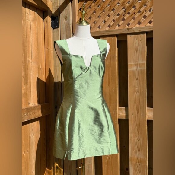 🆕 CULT GAIA 🧿 NWOT Marizia Silk-Dupioni Mini Dress, Calla Lilly Green Sz US 6 - Picture 3 of 16